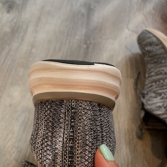 APL running sneakers - Picture 6 of 7